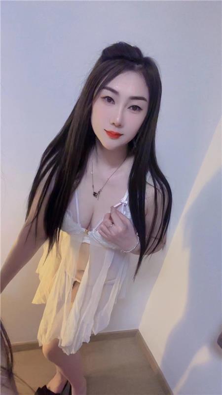 泻火斯文小少妇