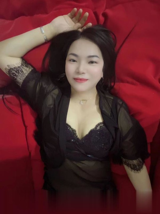 大东苗族小妹