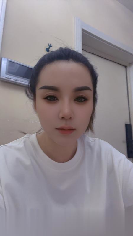 哈尔滨浪女.