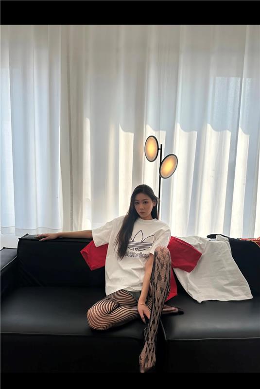 【已验证】上海可SM零零后新加坡留学生 舞蹈生 反差女 服务天花板