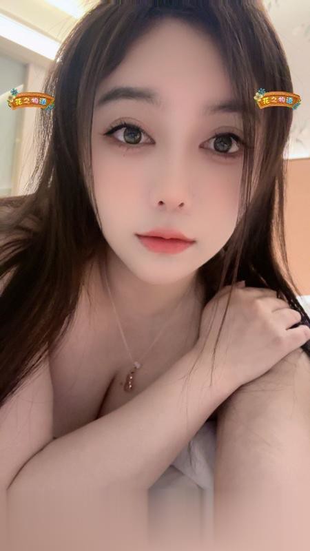东区大胸妹妹柒柒