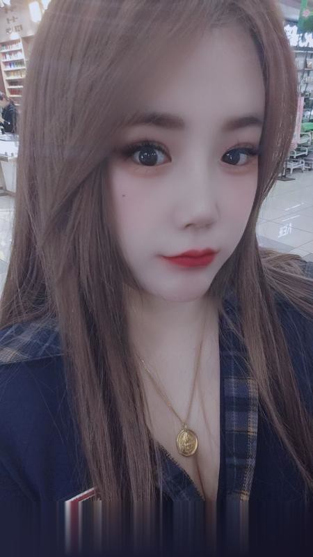 风骚G奶小姐姐