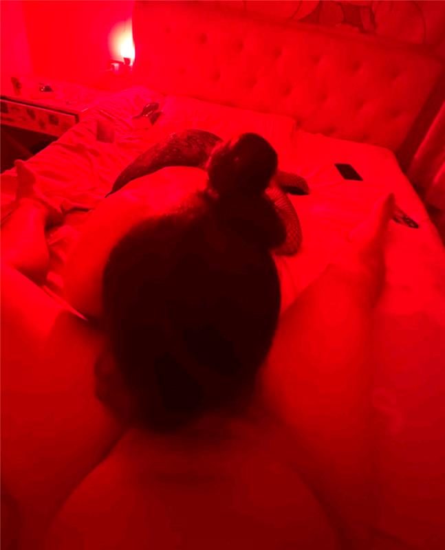 黑丝风情小姐姐