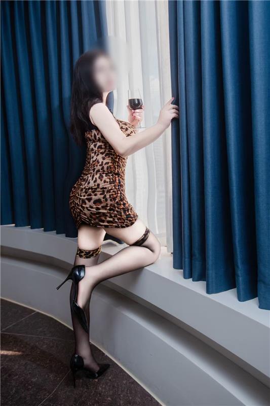 虹口巨乳肥臀少妇