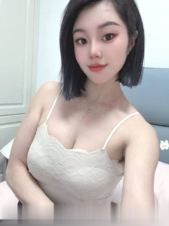 江阴短发颜值小姐姐