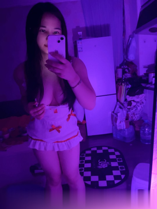 罗湖后人莉莉