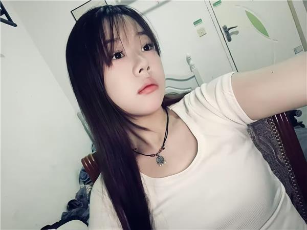  乐山19岁学生妹妹辍学想让我发下