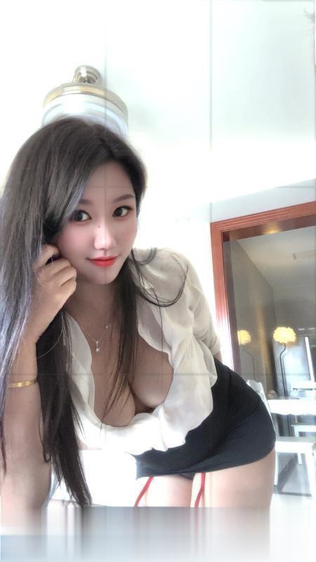 水嫩多汁小桃桃