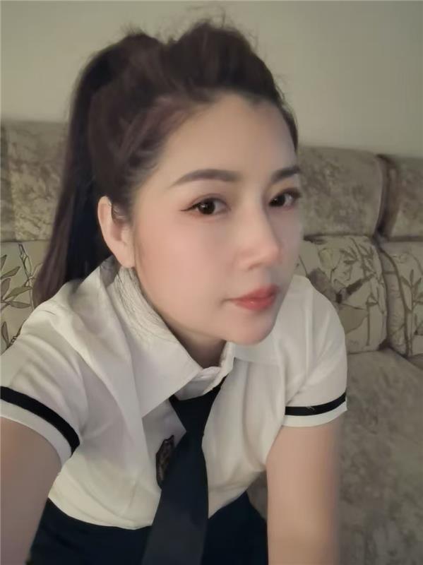 气质少妇，舒服