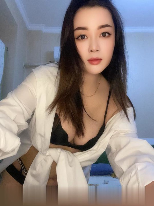 包子奶丽妃老师