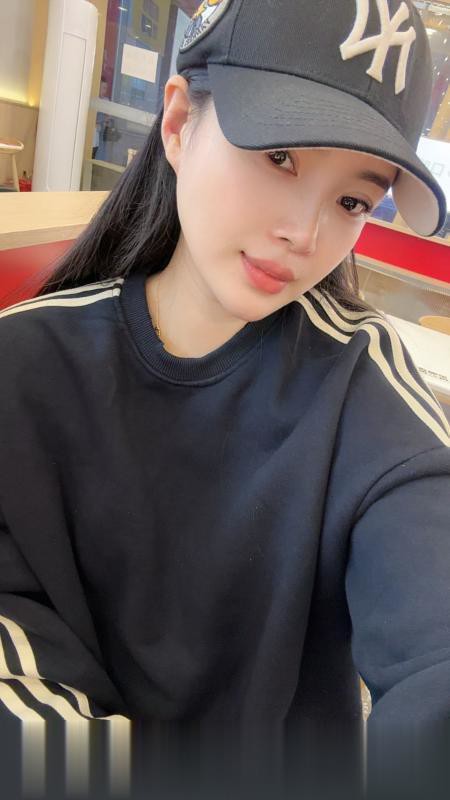 放得开的大胸少妇