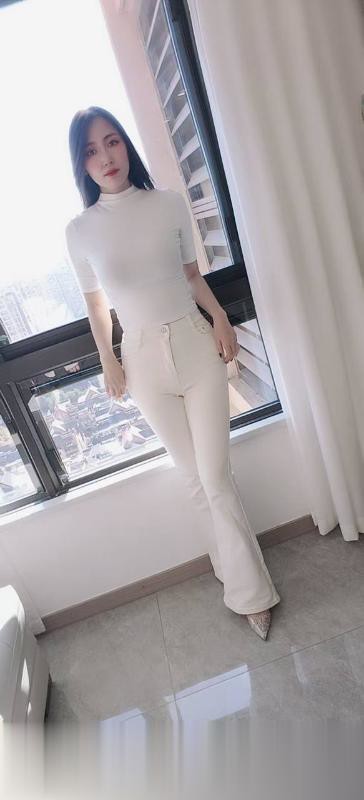 性感苗条长腿老师