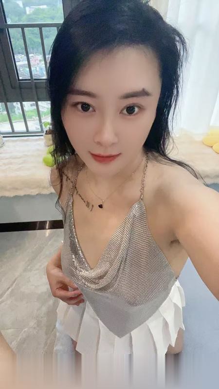 天河长腿大胸御姐