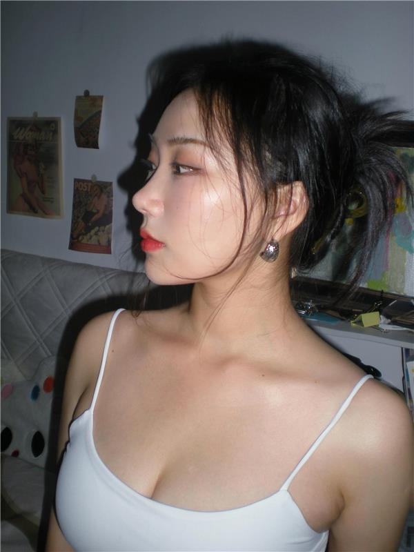 新乡大奶骚妹性价比高