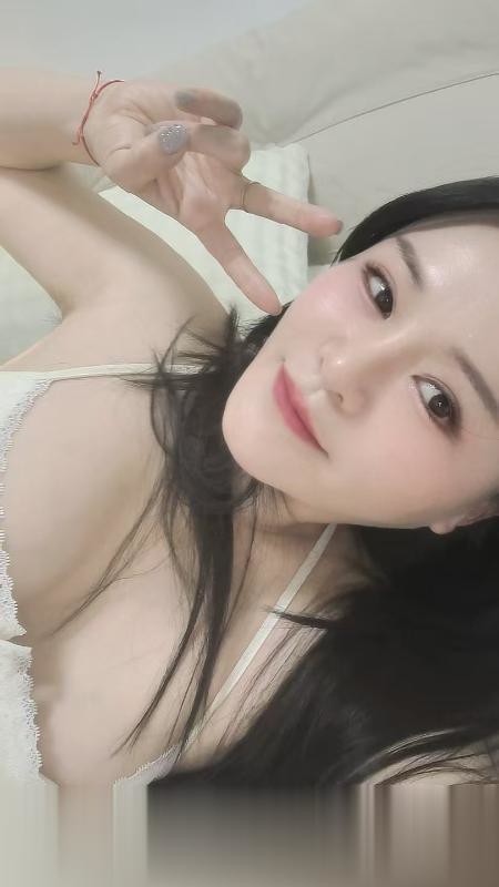 服务型美乳姐姐