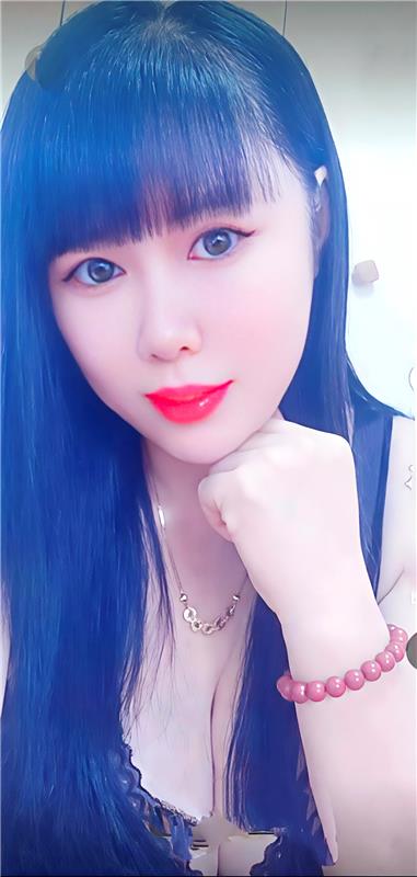 浦东留守大奶少妇