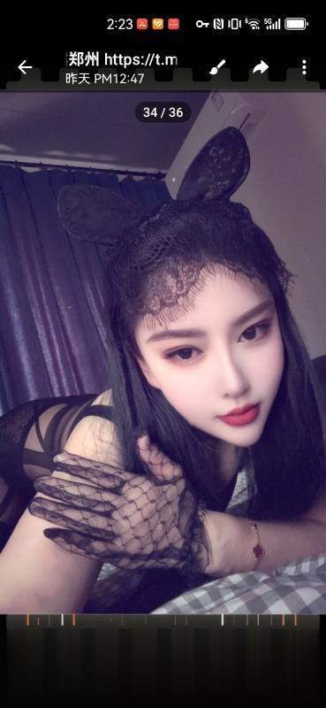 美艳长腿小姐姐