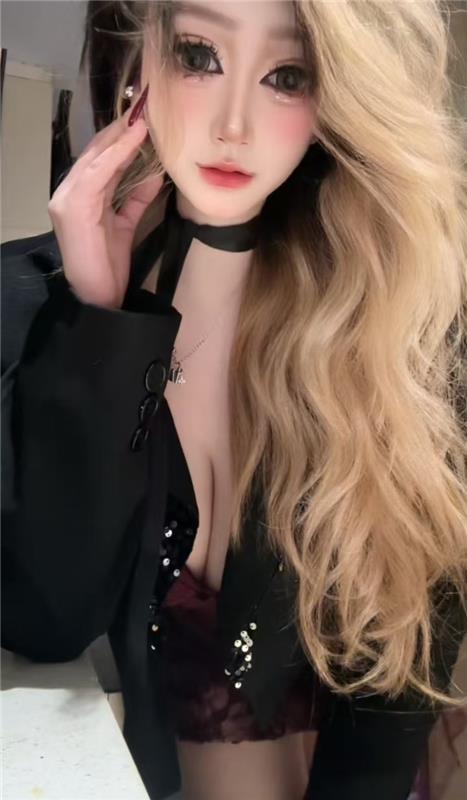 超绝身材36d大胸妹妹