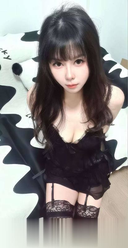 美乳纯欲妹子玥玥