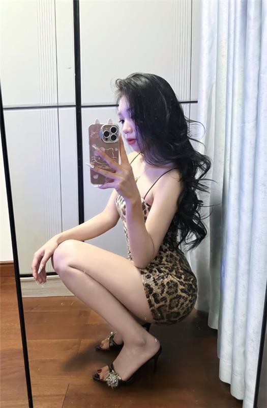 佛山居家少妇骚的很