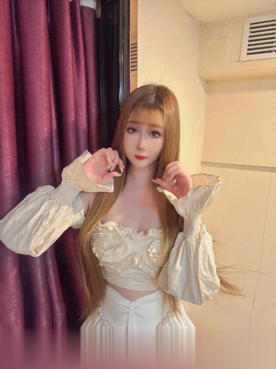 童颜巨乳洋妞