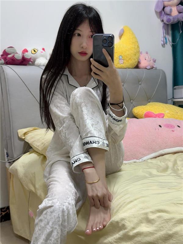 观音桥长腿少妇小羊