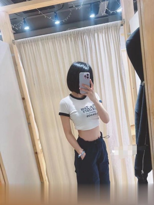 瑜伽教练凌兮