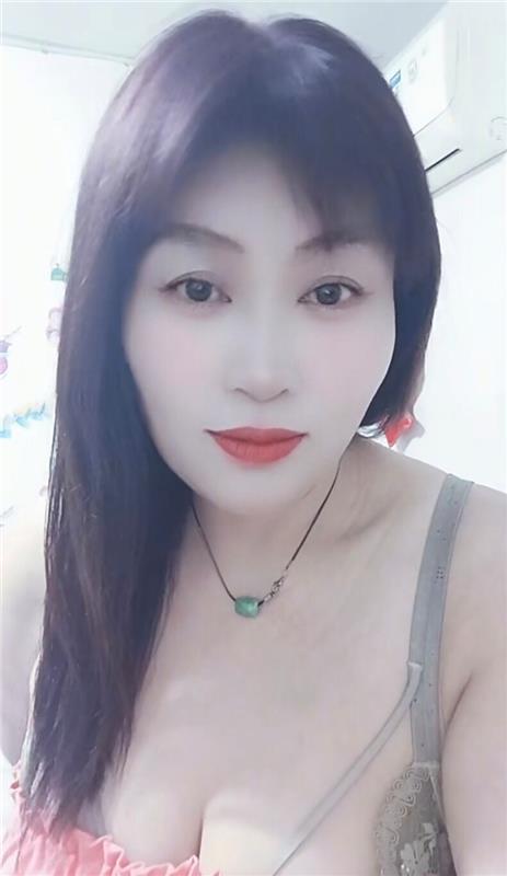 莲池区40D大奶熟女