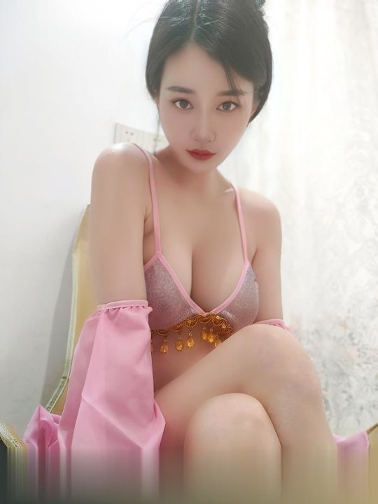 拱墅深喉美乳御姐
