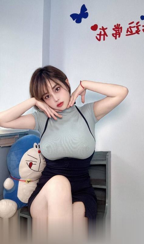 丰满大胸刺激服务妹子