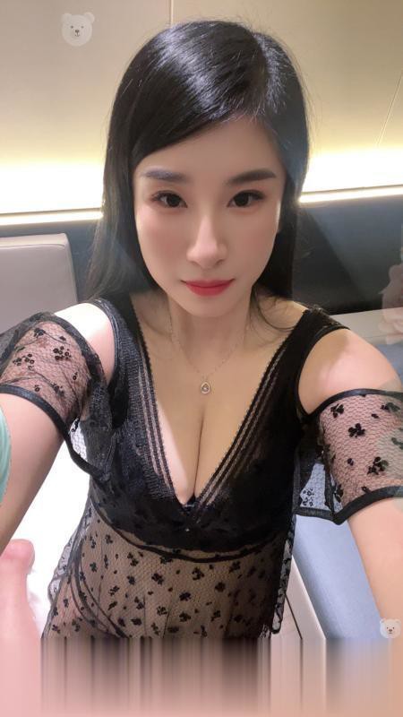 白云风骚大波少妇