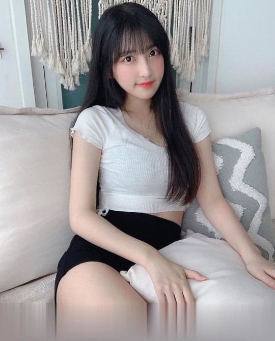 服务型女孩.