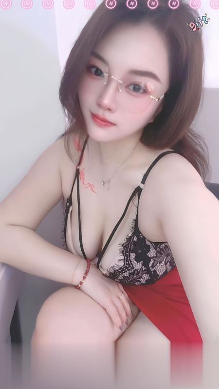 丰满巨乳骚女琳琳姐