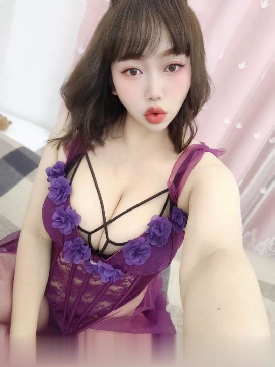 吴中F奶巨乳天雪