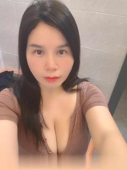 美臀骚货少妇
