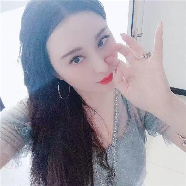 温柔可人骚少妇