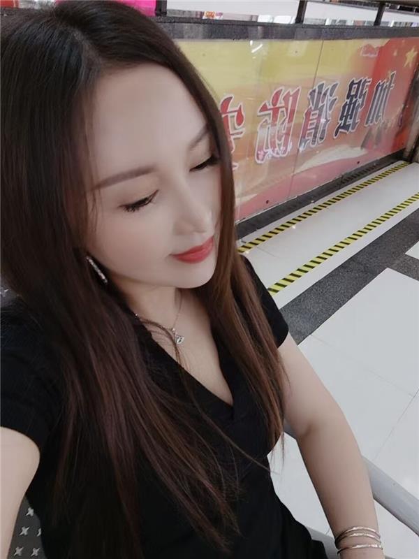 温柔可人骚少妇