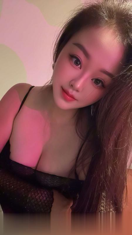 坂田知性情妇