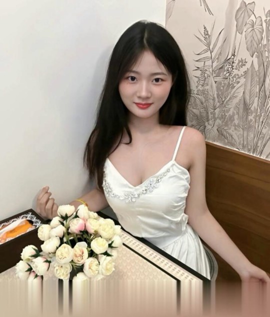 潮喷06年女孩梦梦